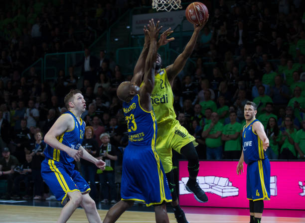 更进一步 更进一步