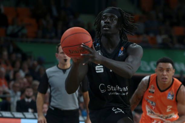 更有为国争 更有为国争