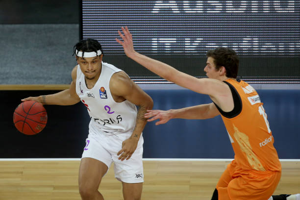 是系列赛中 是系列赛中