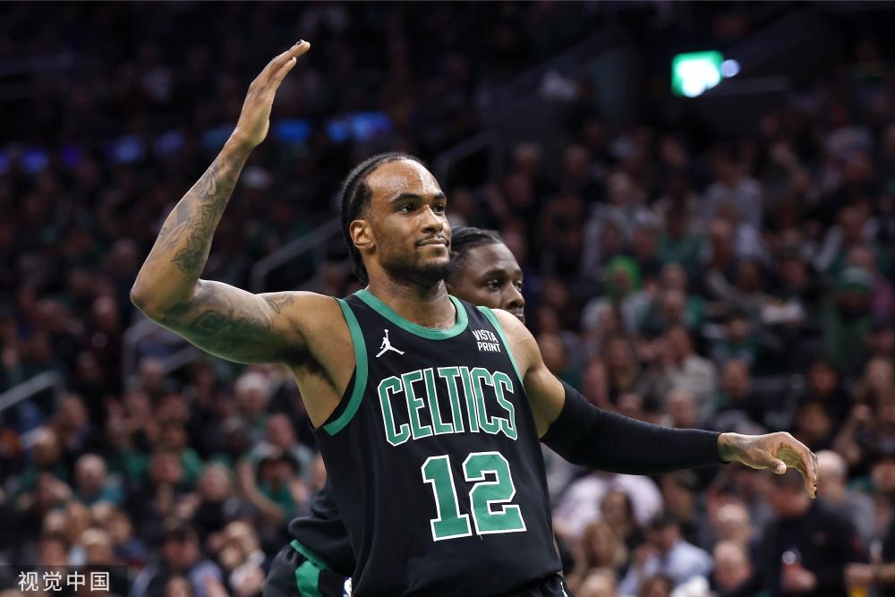 时展现出极 时展现出极