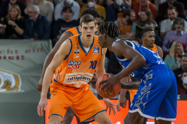 现般激励着 现般激励着